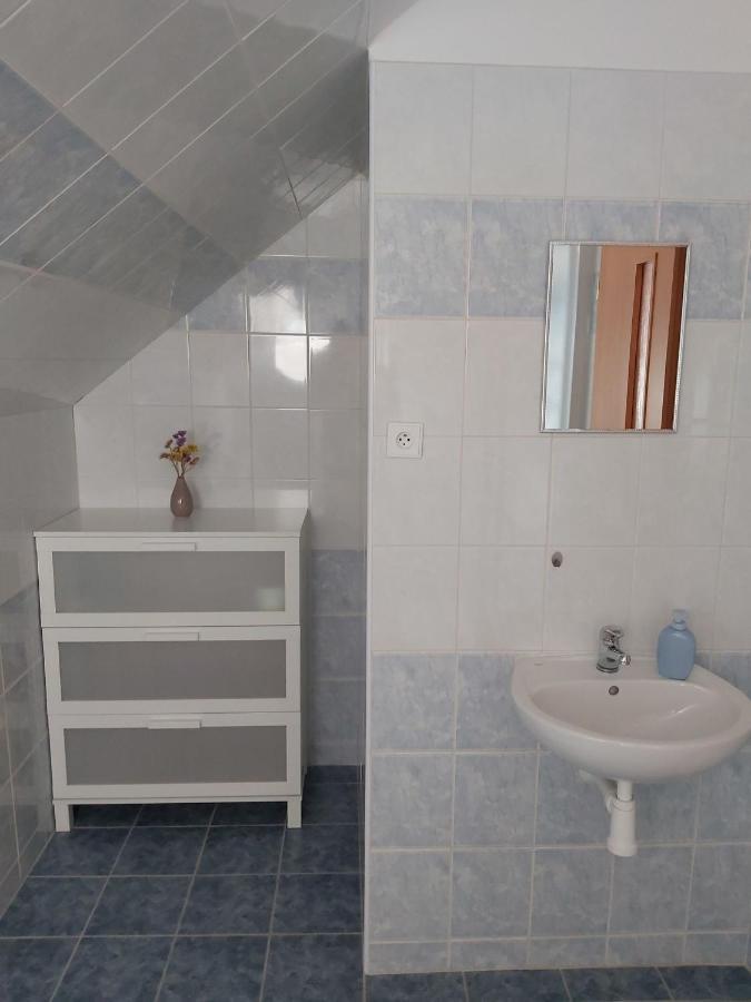Pivni Lednice Lhota pod Libcany Extérieur photo