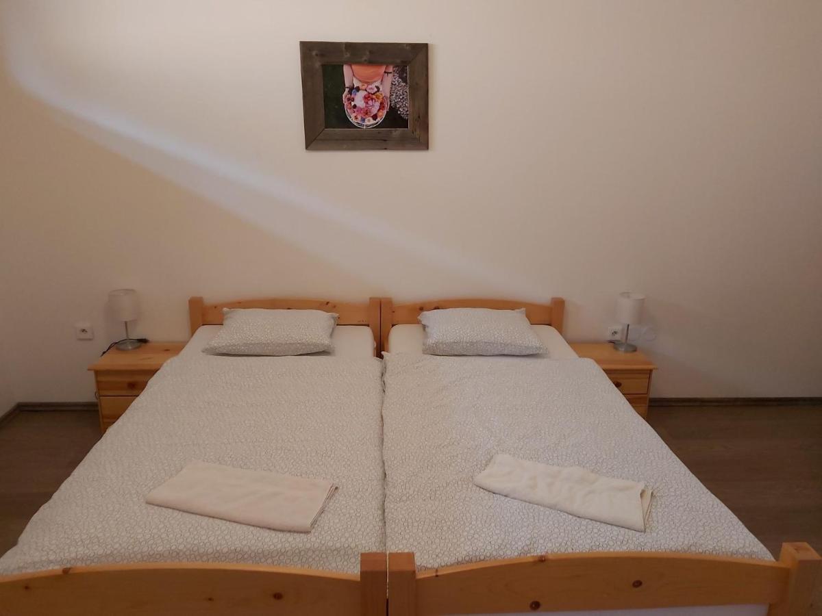 Pivni Lednice Lhota pod Libcany Extérieur photo